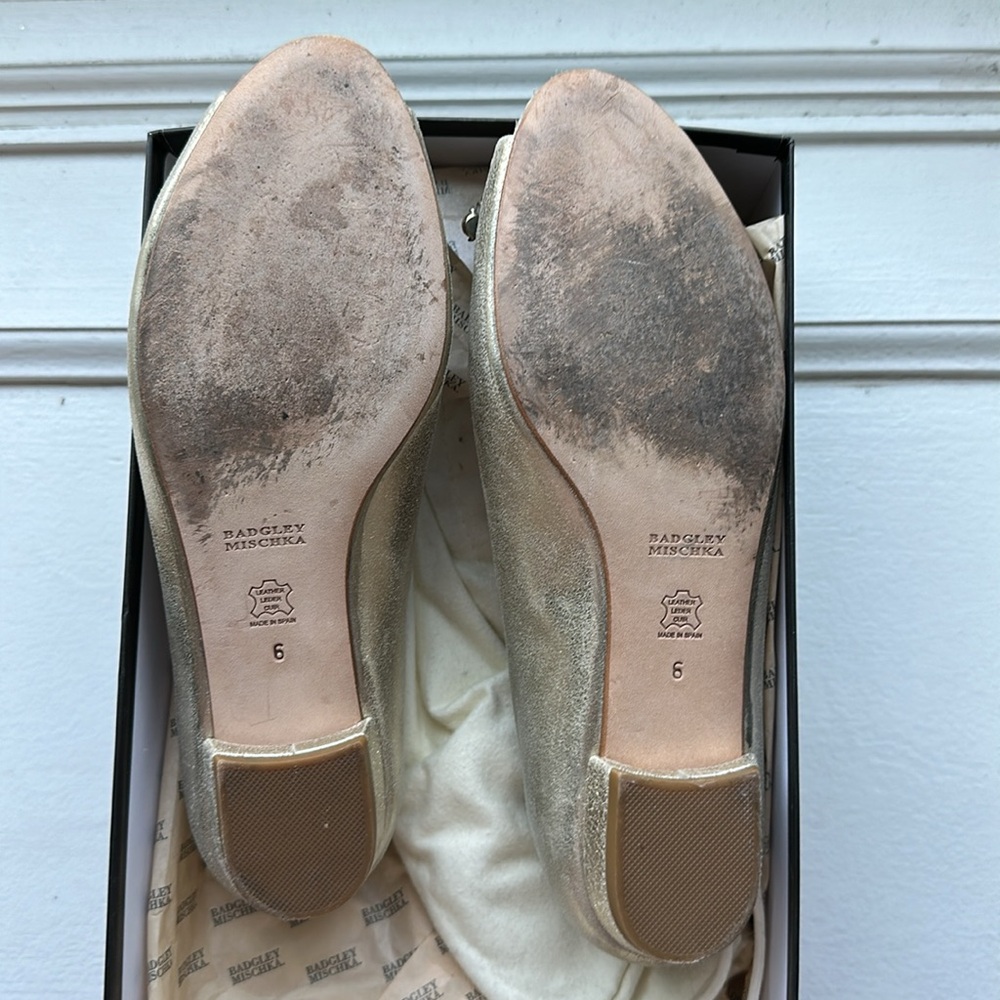 Badgley Mischka Gold Peep-Toe Flats - Picture 4 of 5